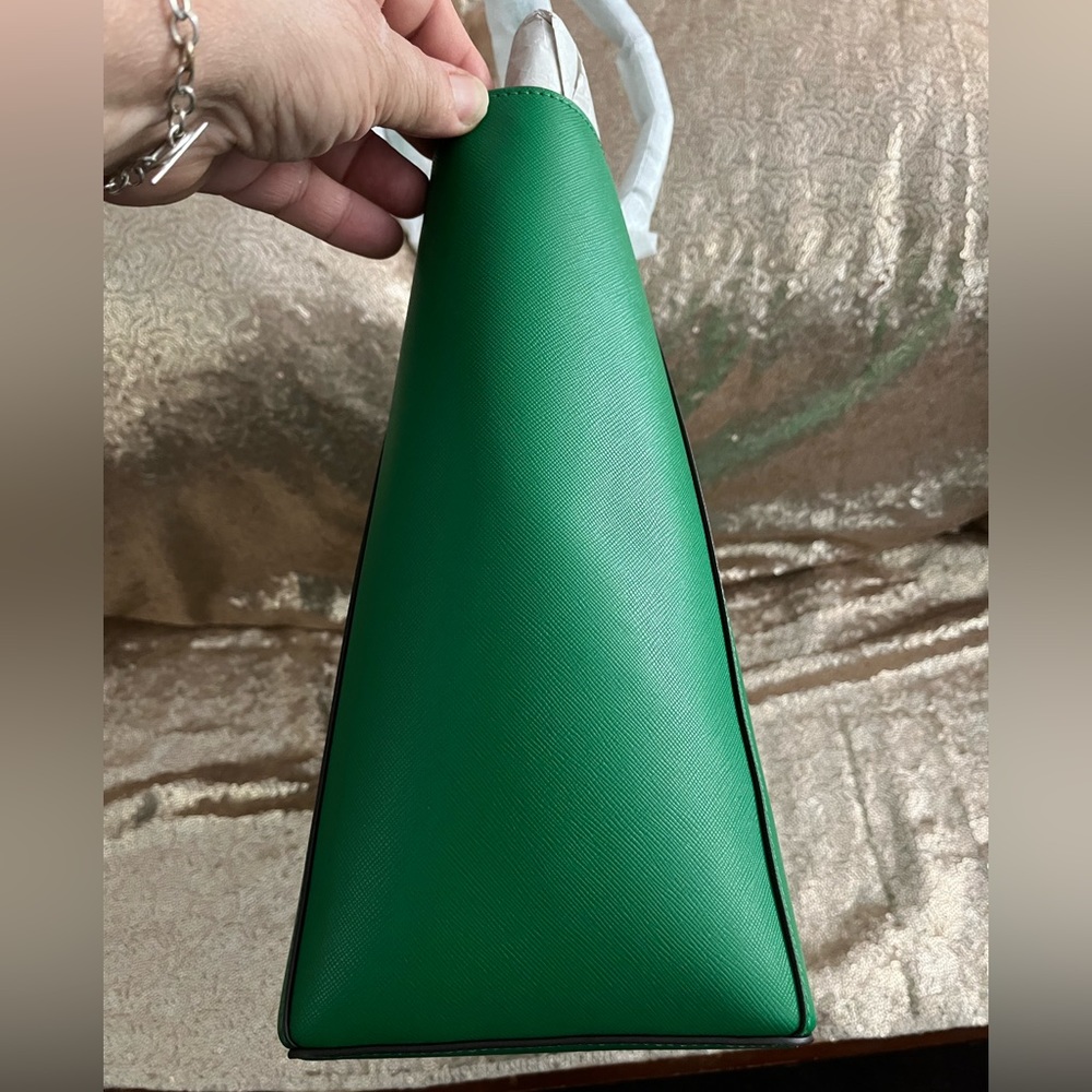 Kate Spade NWT DANA Tote Green Bean Color - Picture 7 of 16